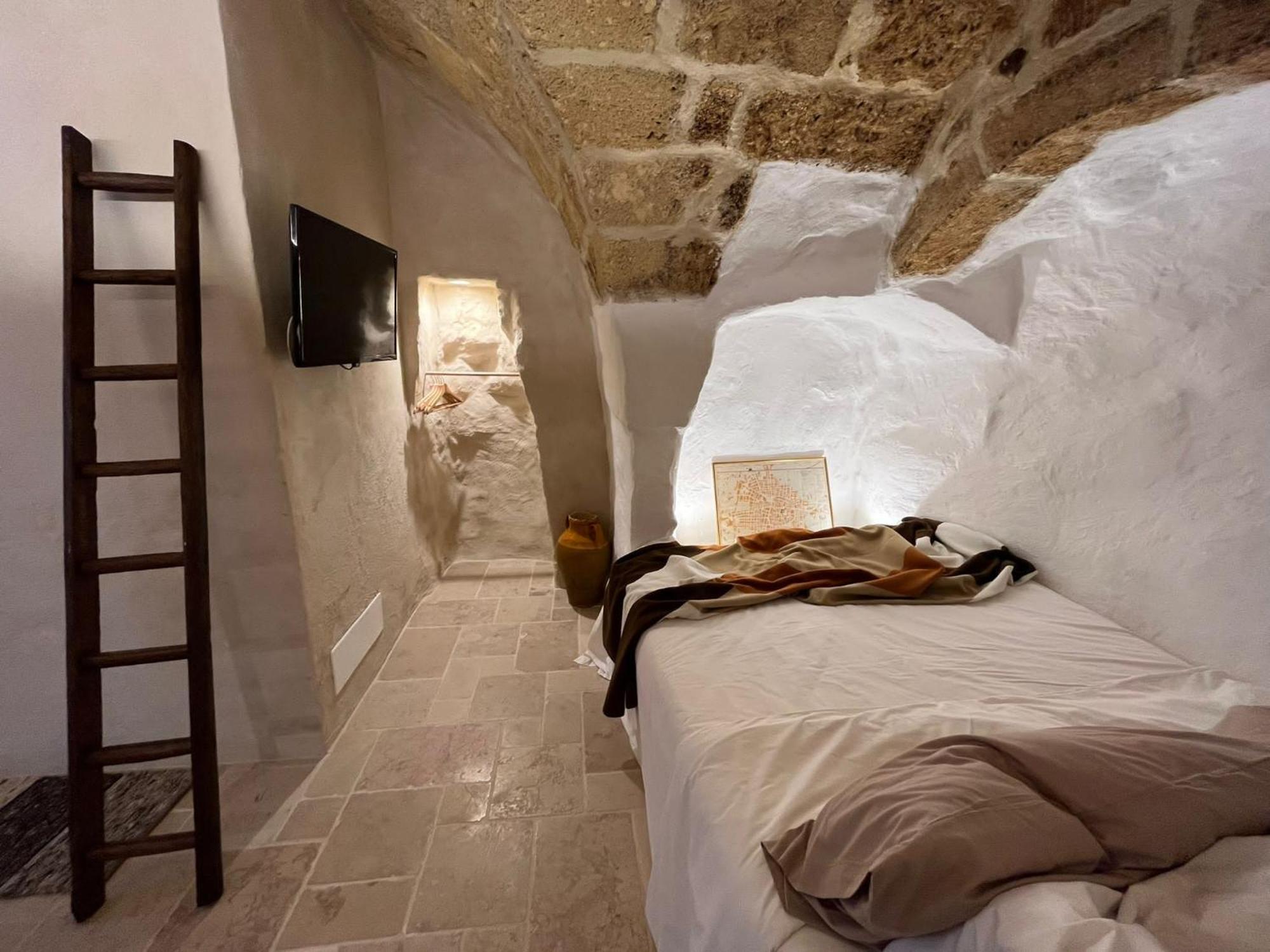 Bed and Breakfast La Segreta Del Castello, Private Access Джоя-дель-Колле Экстерьер фото